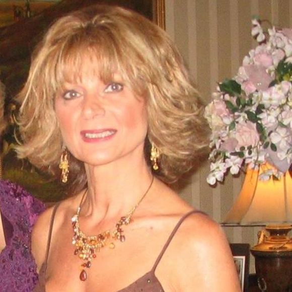 Meet your Posher, Anita - Picture 1 of 1